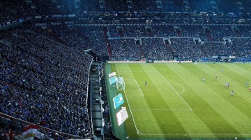 中国竞彩网首页官方：孔帕尼强调斯图加特战术强项，拜仁五球大胜上半场遭遇顽强抵抗